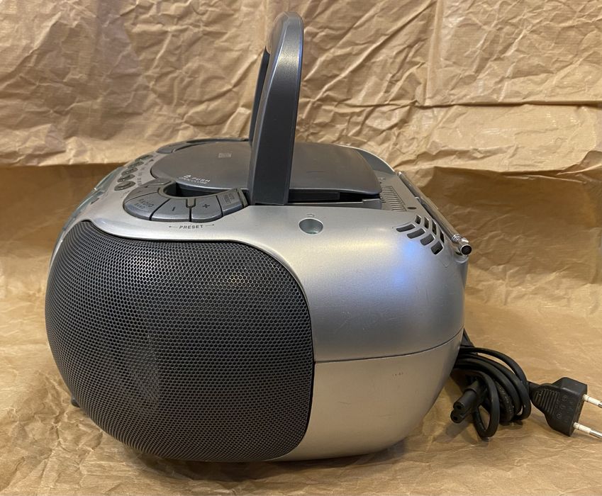 Sony CFD-E55L boombox  przenośne radiomagnetofon CD