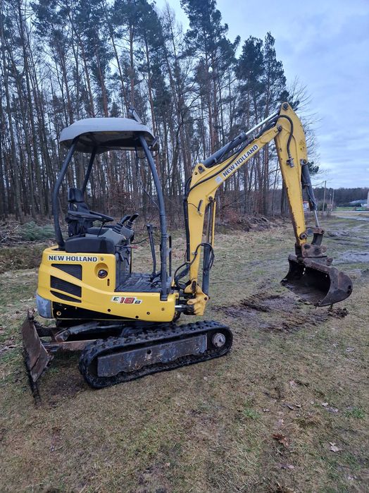 Minikoparka New Holland E18B, 2012, 4 łyżki, 2700 mtg, stan bdb