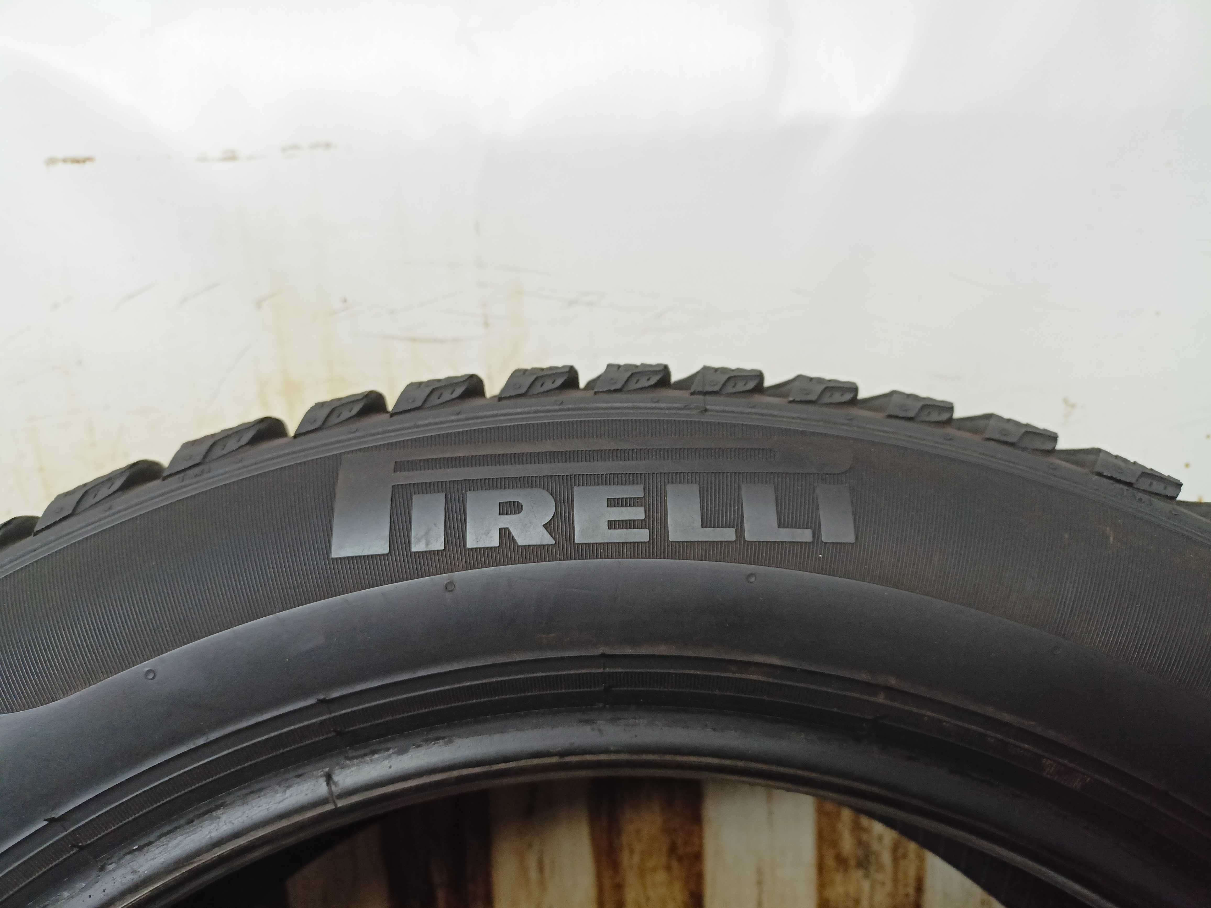Pirelli Winter Cinturato 205/55/17 21r. 95T 8,5mm (4550)