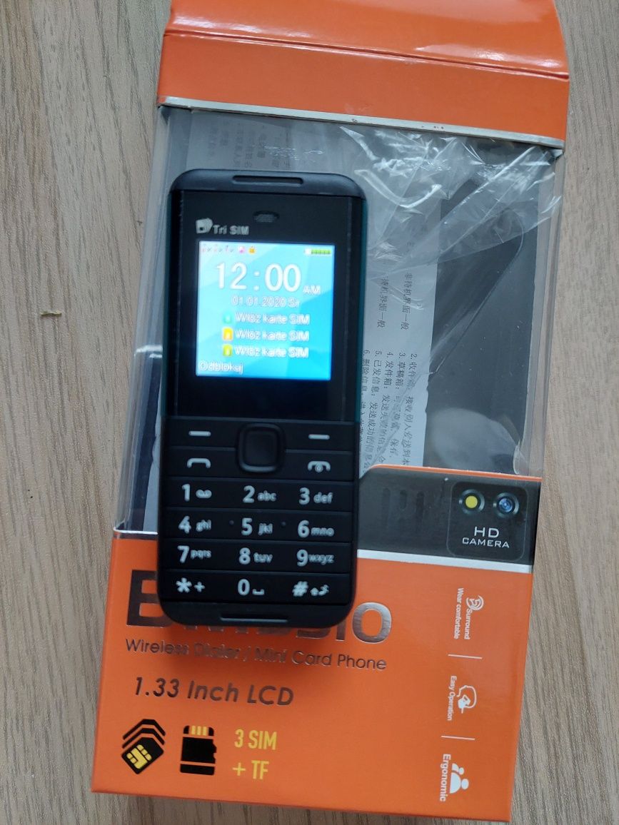 Mały Telefon na 3 karty SIM