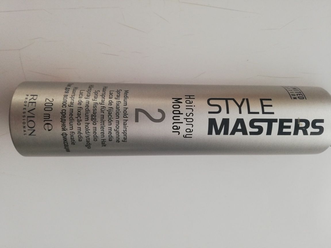 Lakier Revlon HairSpray 2 Styles Master