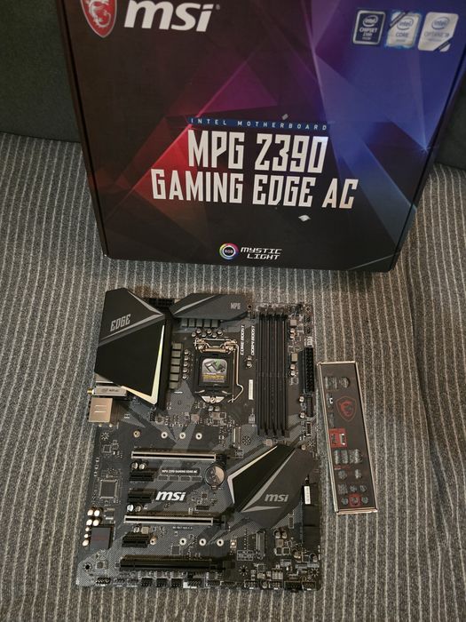 Msi Mpg z390 gaming edge ac Avariada Peças