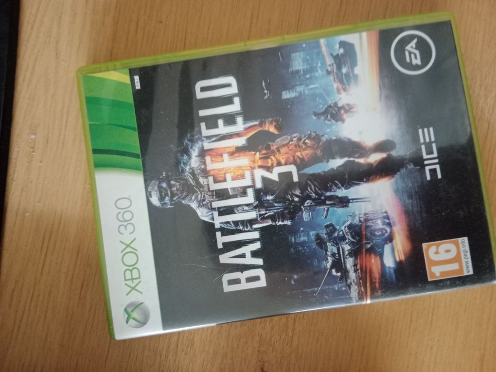 Xbox 360  2 pady gra Battlefield gratis
