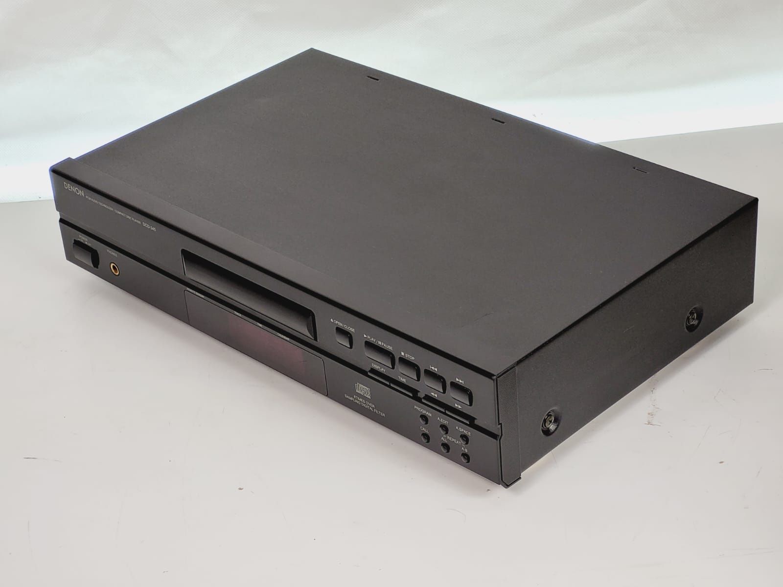Denon DCD 345 Odtwarzacz płyt CD czarny klasyczny