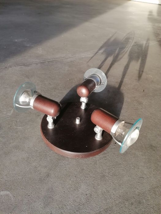 Candeeiro de três focos