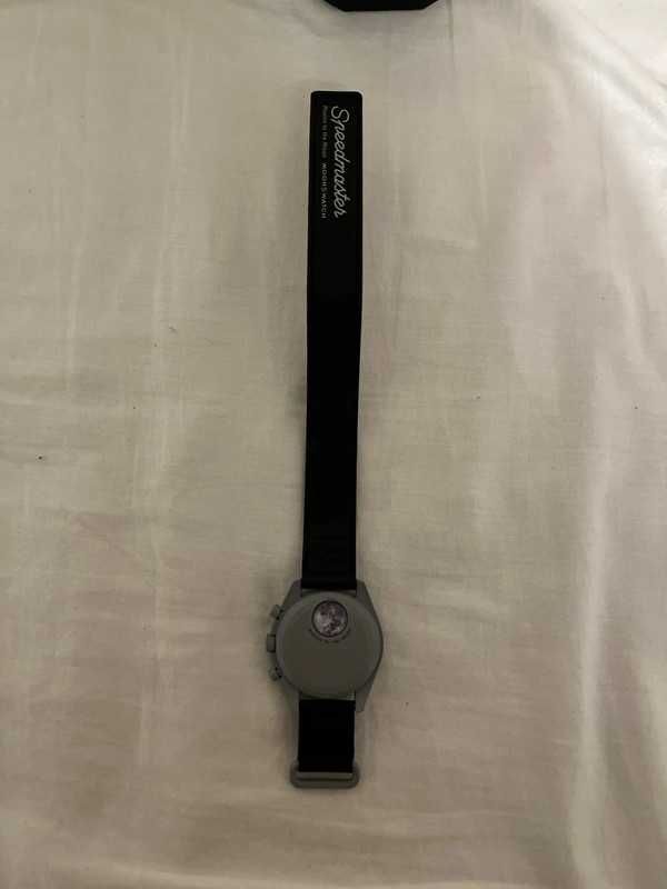 Omega x Swatch Moon SO33M100 - Srebrny zegarek kosmiczny