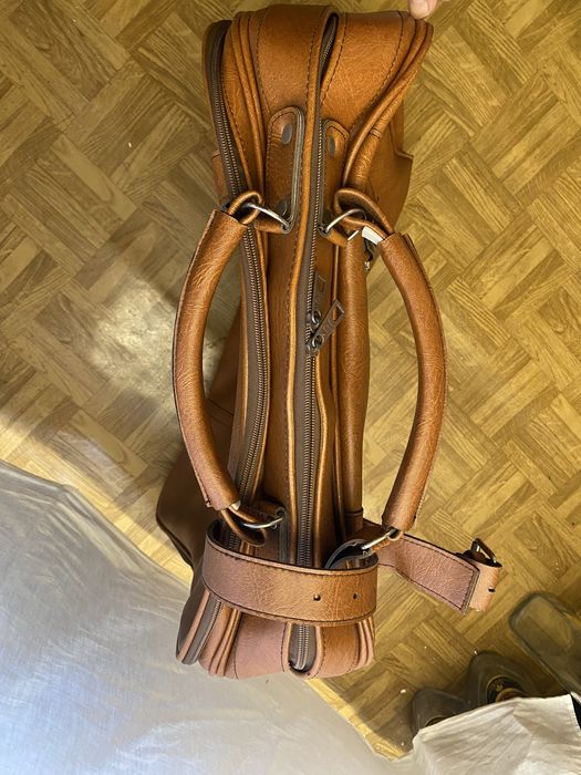 Brązowa torba podróżna ze skóry ekologicznej vintage