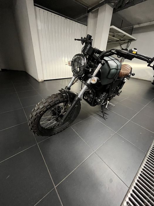 Mota UM scrambler x Naked