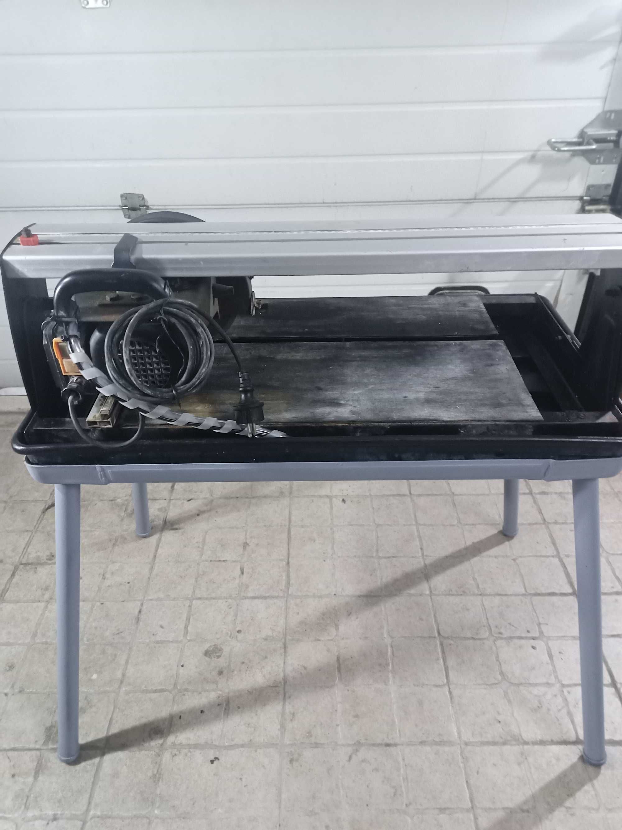 Máquina Corte Cerâmico Eletrica c/ Tabuleiro Água c/ Bancada