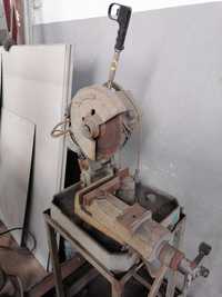 Máquina de cortar ferro