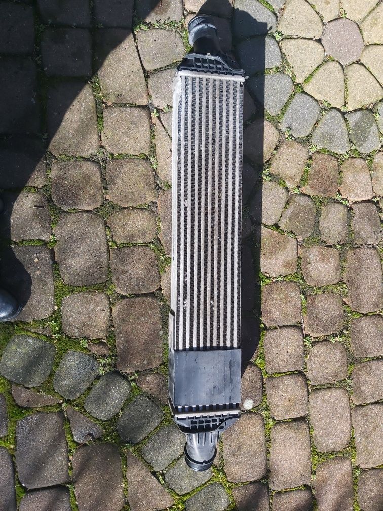 Chłodnica Powietrza Audi Q5 80A145805J intercooler przebieg 80 k