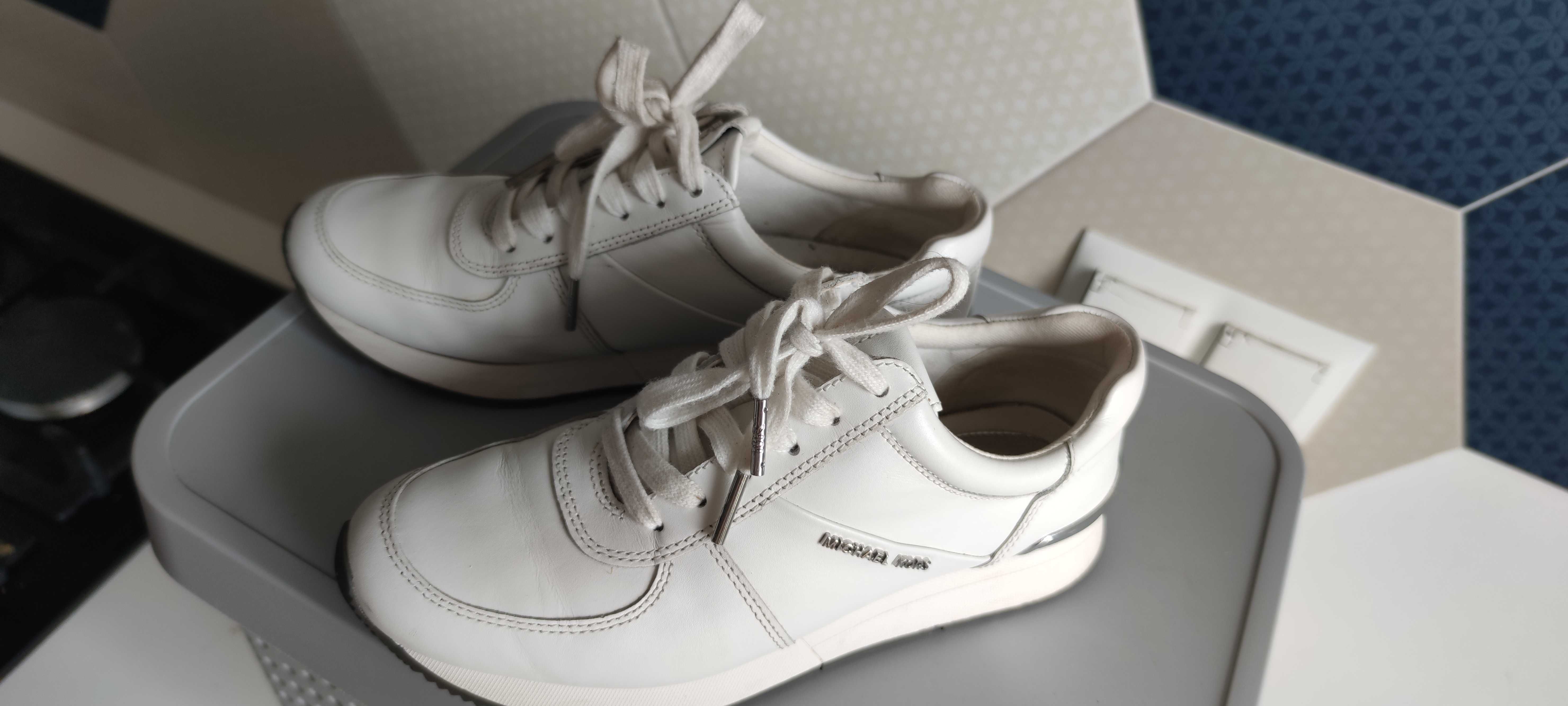 Buty sneakersy Michael Kors białe skórzane 35.5