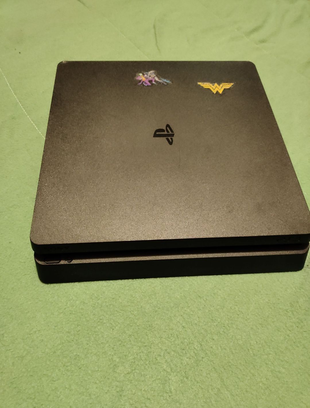 PlayStation 4 em boas condições