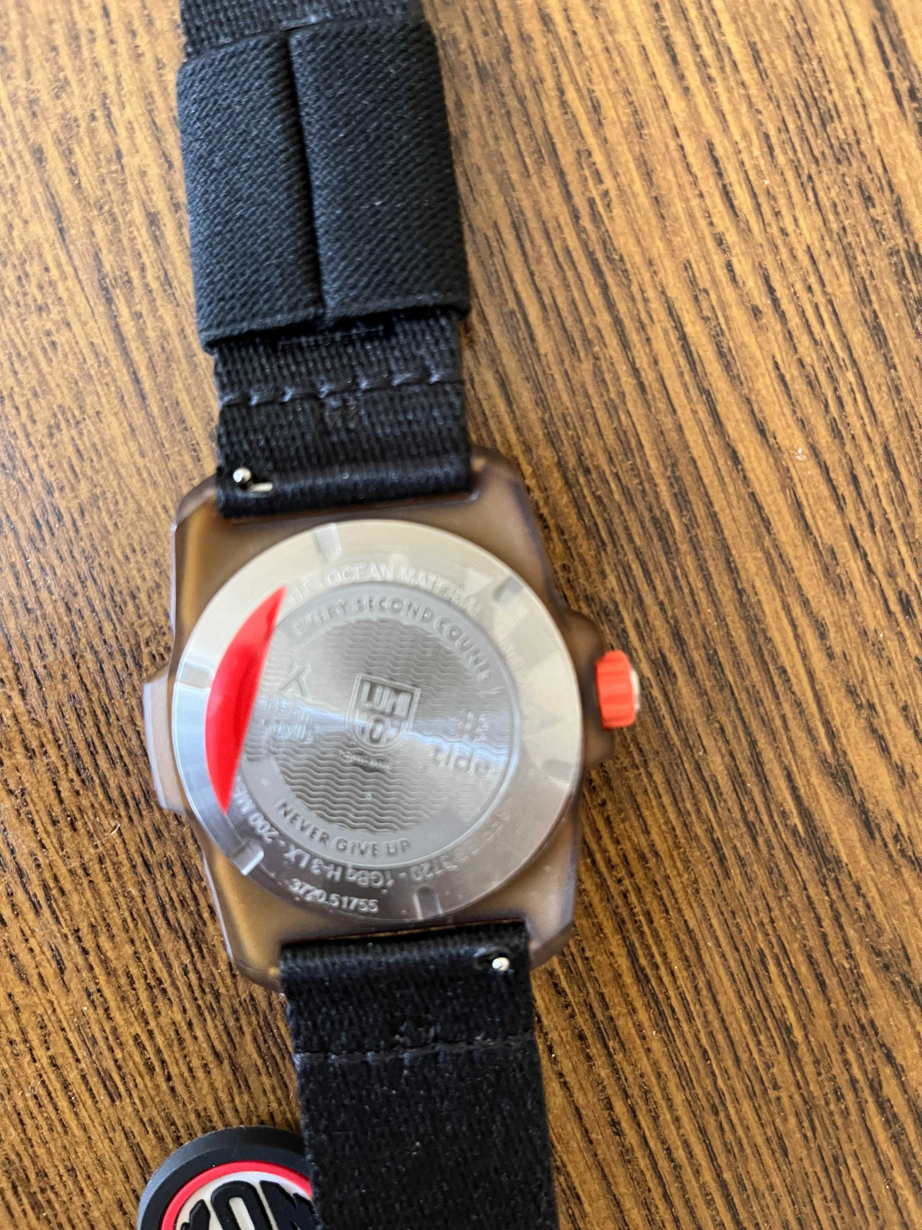 Часы Luminox Bear Grylls