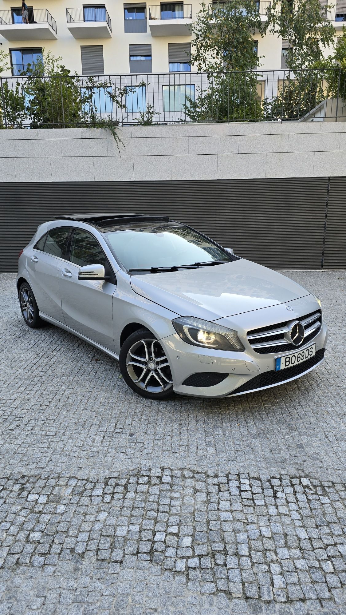 Mercedes  A180  /Tecto Panorâmico/Full extras