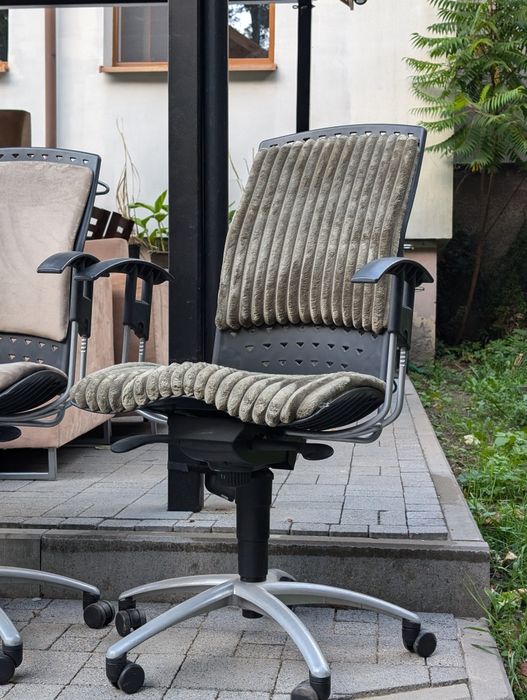 FOTELE Biurowe Sitag Reality. Obrotowe Nowoczesne Tapicerowanie