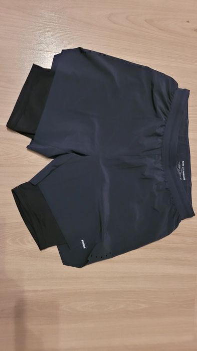 Spodenki do biegania z wkładką