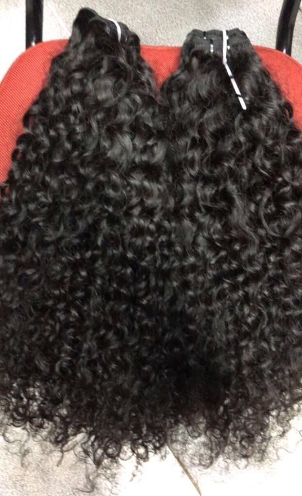 Cabelo ondulado cumprido 220€