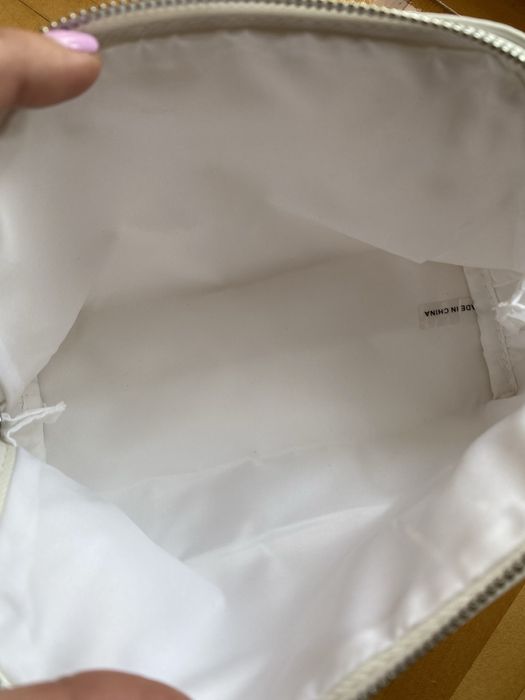 Nowa Revitalash kosmetyczka torebka saszetka skóra na zamek wegańska