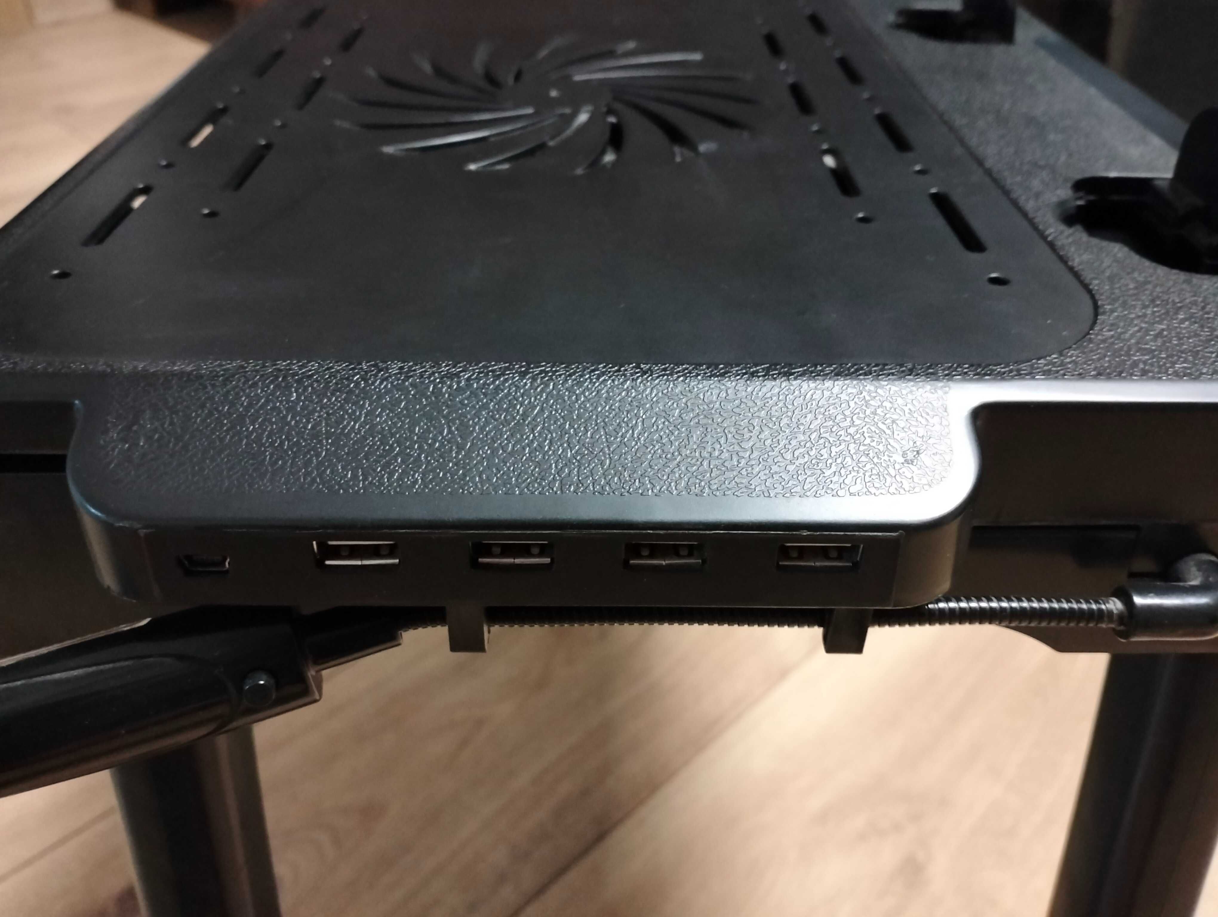 Sprzedam stolik pod laptopa