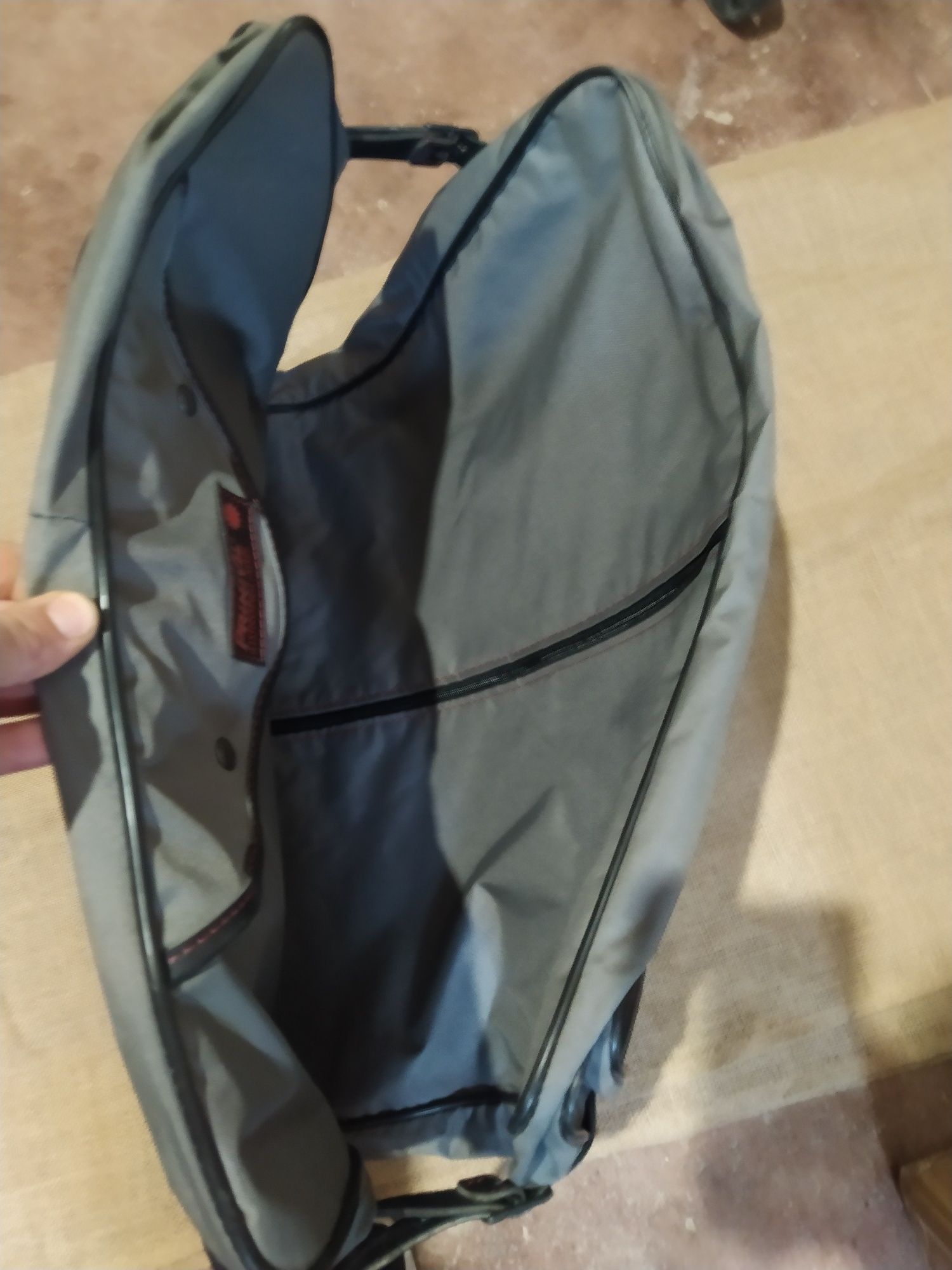 Mala de factos para viagem