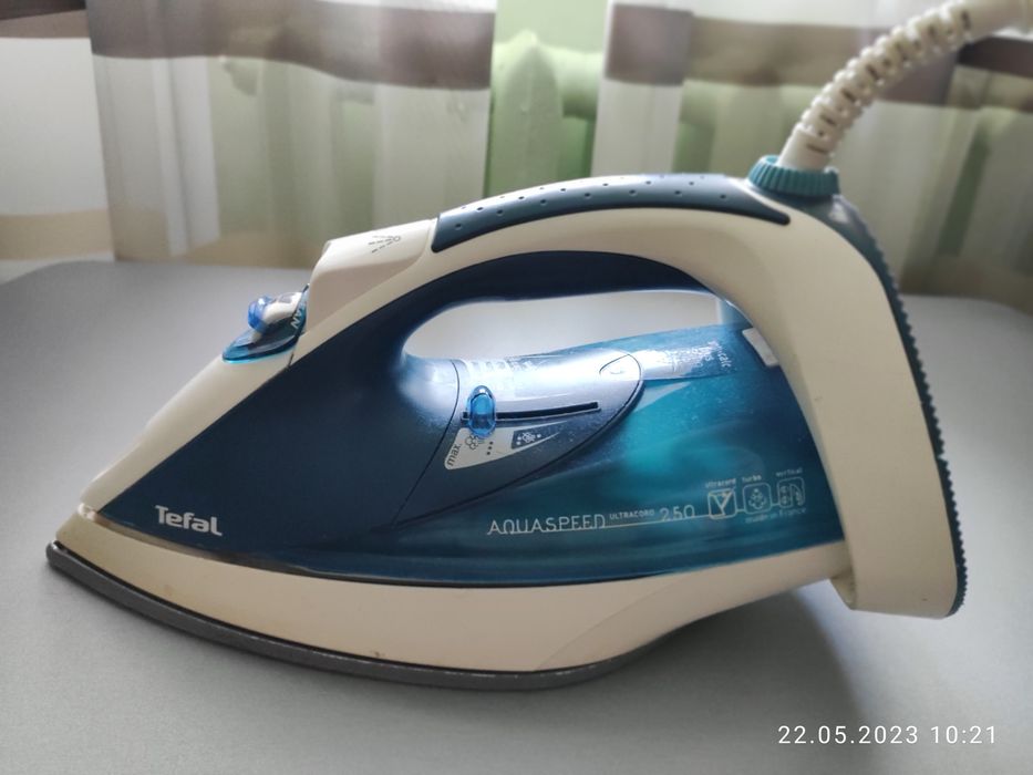 Продам утюг TEFAL FV 5250