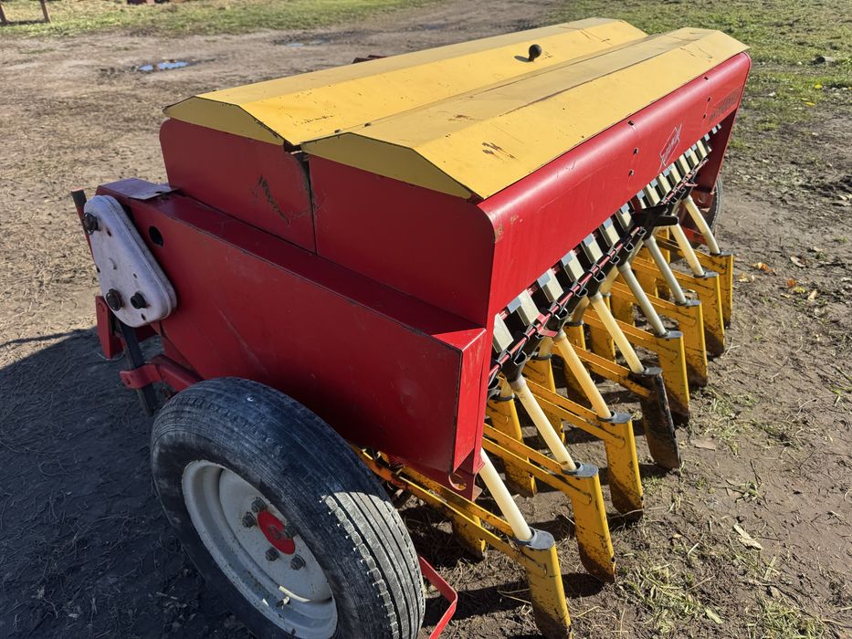 Сівалка зернова анкерна Навісна з міндобривом 2м JUKO 200