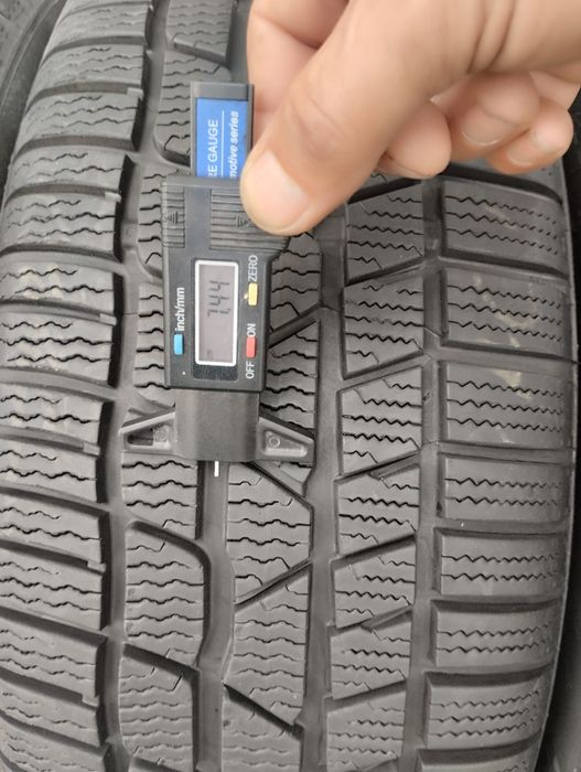 Продам шини 225/50R17