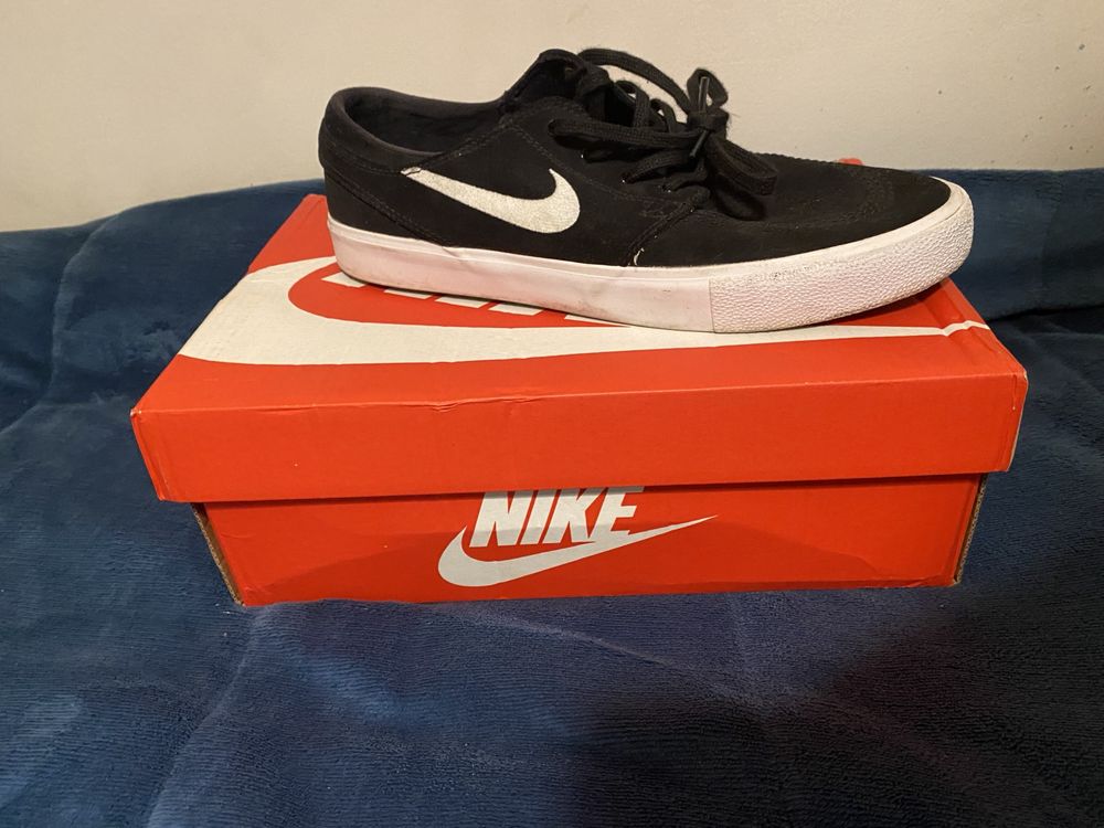 Tenis nike pretos