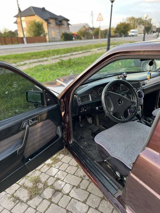 Продам Mersedes 190e