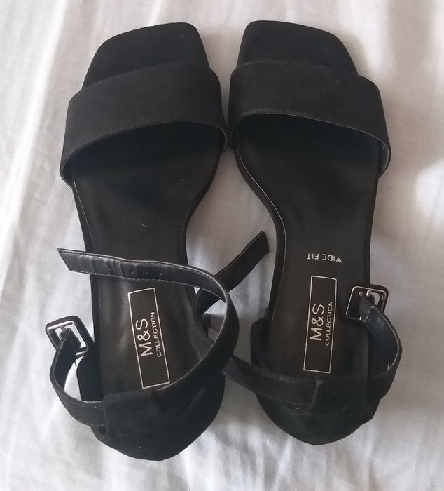 Женские босоножки 38 размер