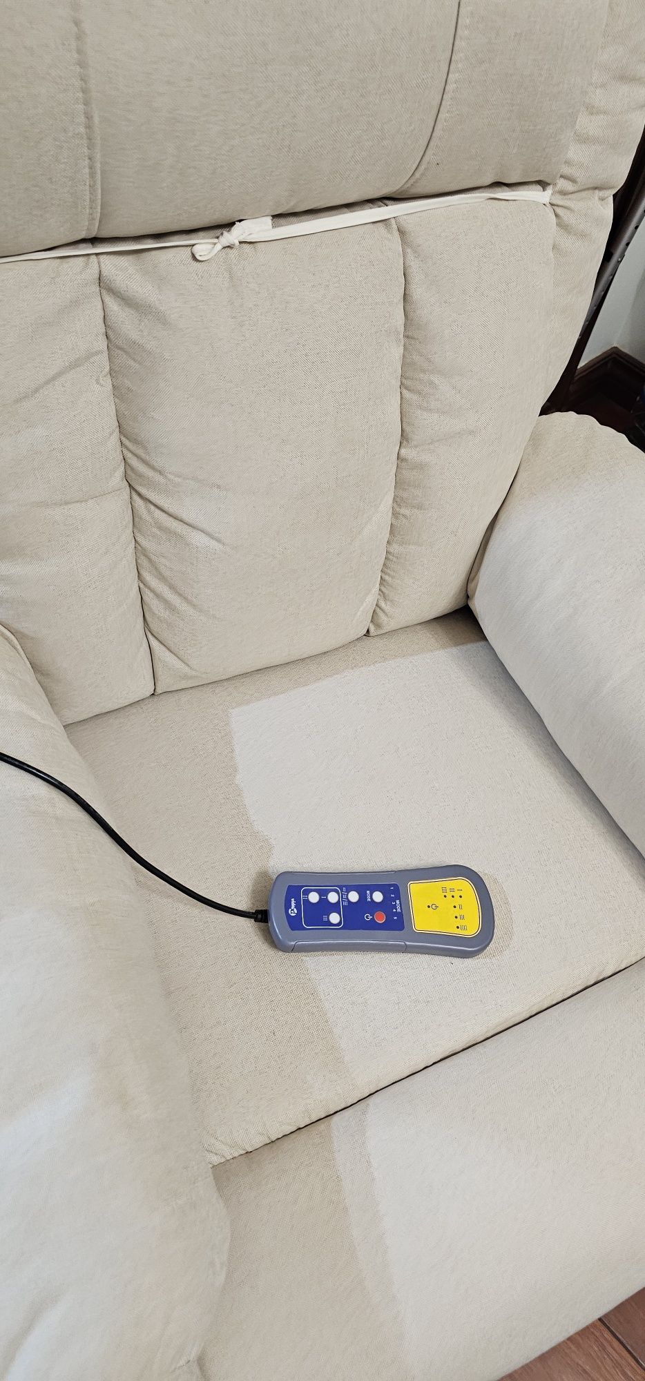 Cadeirão reclinável com massagems