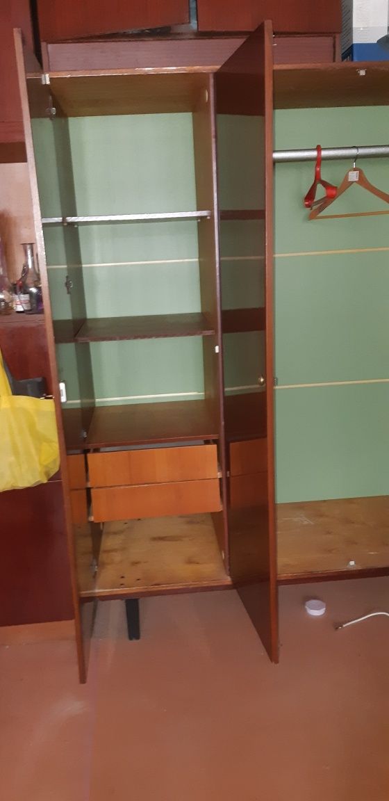 Шафа б/у в гарному стані