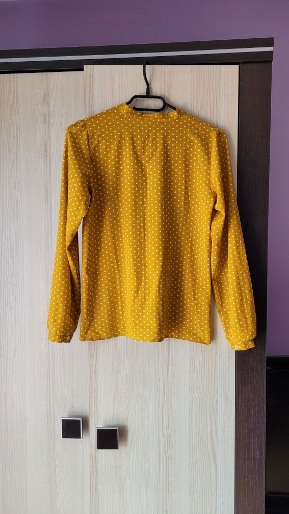 Bluzka na długi rękaw wiązana na kokardę elegancka miodowa w kropki