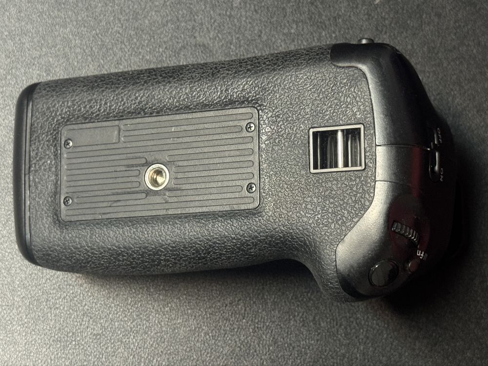 Grip Newell BG-E20 do Canona 5D Mark IV