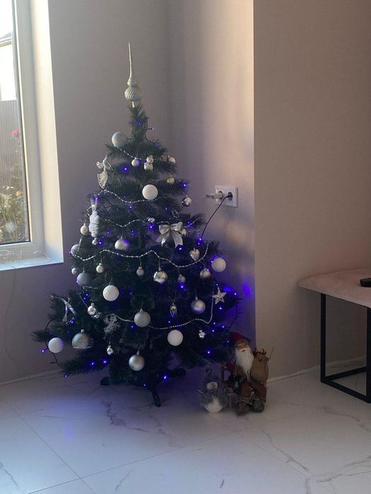 Ялинка штучна,  висота 1.50