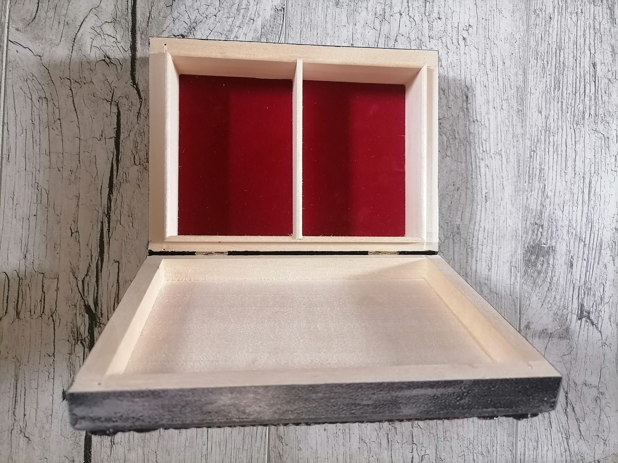 Pamiątka Ślubu - drewniane pudełko handmade 3D na obrączki lub biżuter