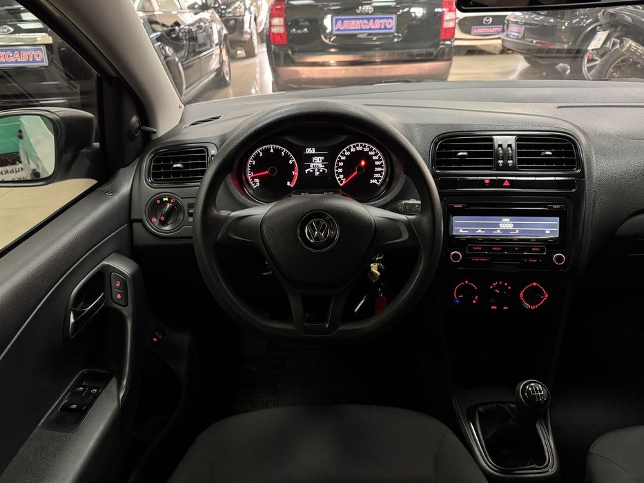 Volkswagen Polo Sedan 1.6 MPI 5МКПП 2017 р.в. (90 к.с)
