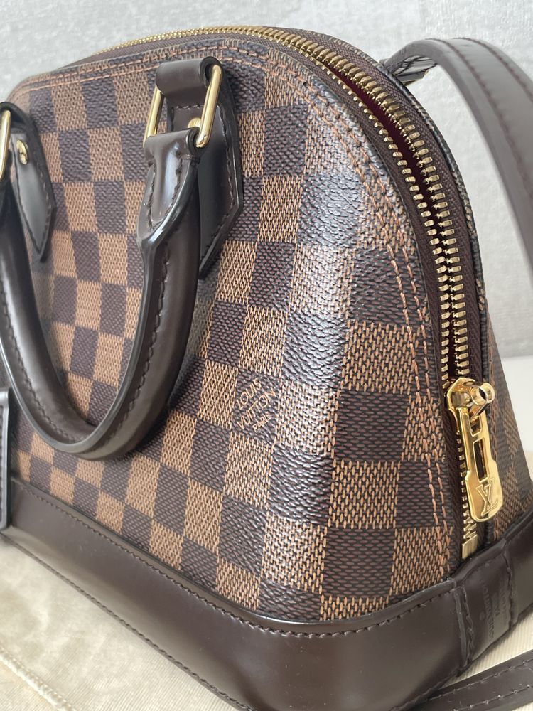 Женская сумка Аlmа BB Louis Vuitton / оригинал/ Канва damier ebene