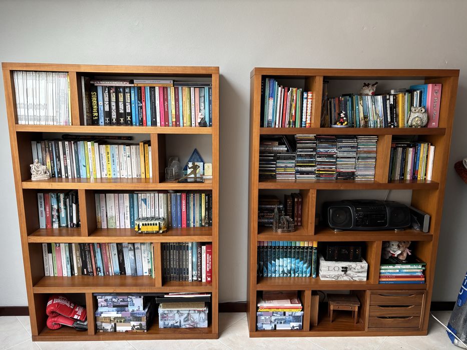 Estantes cor cerejeira da Area