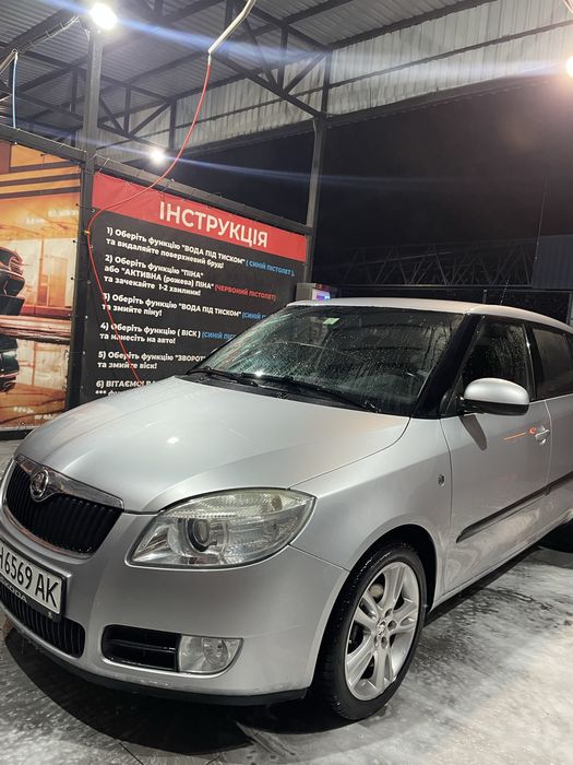 Skoda Fabia 2008 г 1.4 бензин