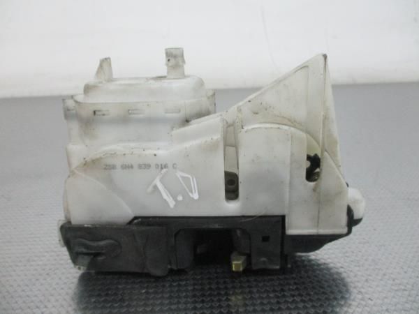 Fechadura / fecho porta trás direito VOLKSWAGEN Polo (6N)