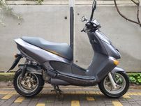 Скутер Aprilia Leonardo 125