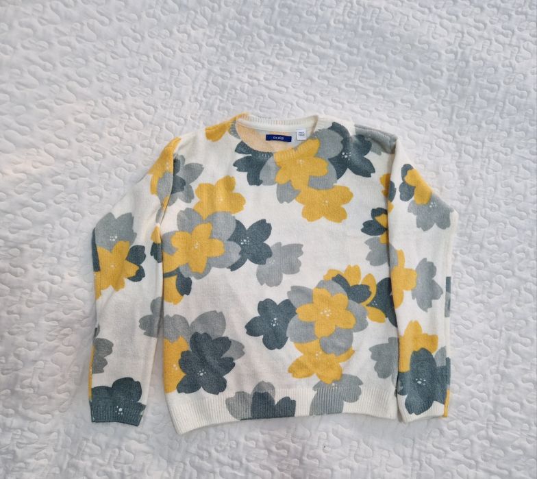 Sweter dziewczęcy 140