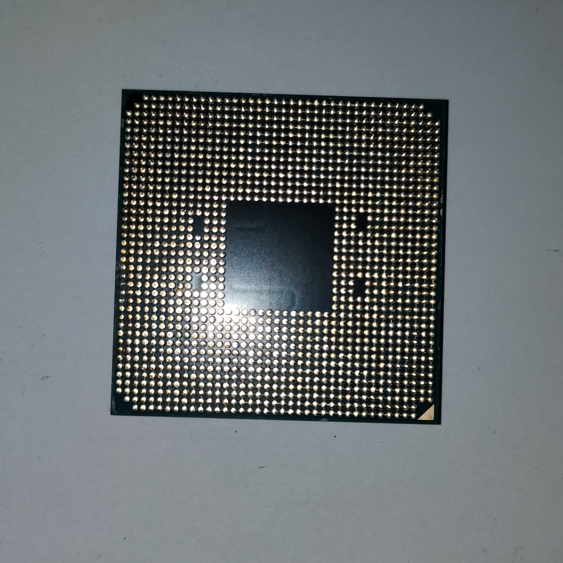 Procesor AMD Ryzen 3 2200g z chłodzeniem