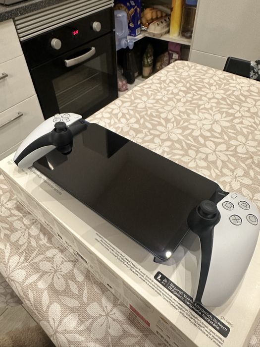 Playstation Portal ( praticamente novo)