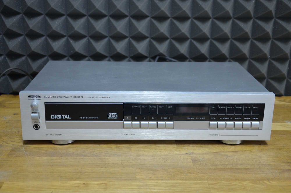 Odtwarzacz CD Unitra Diora MacWatts CD 0422 - czerwony wyświetlacz