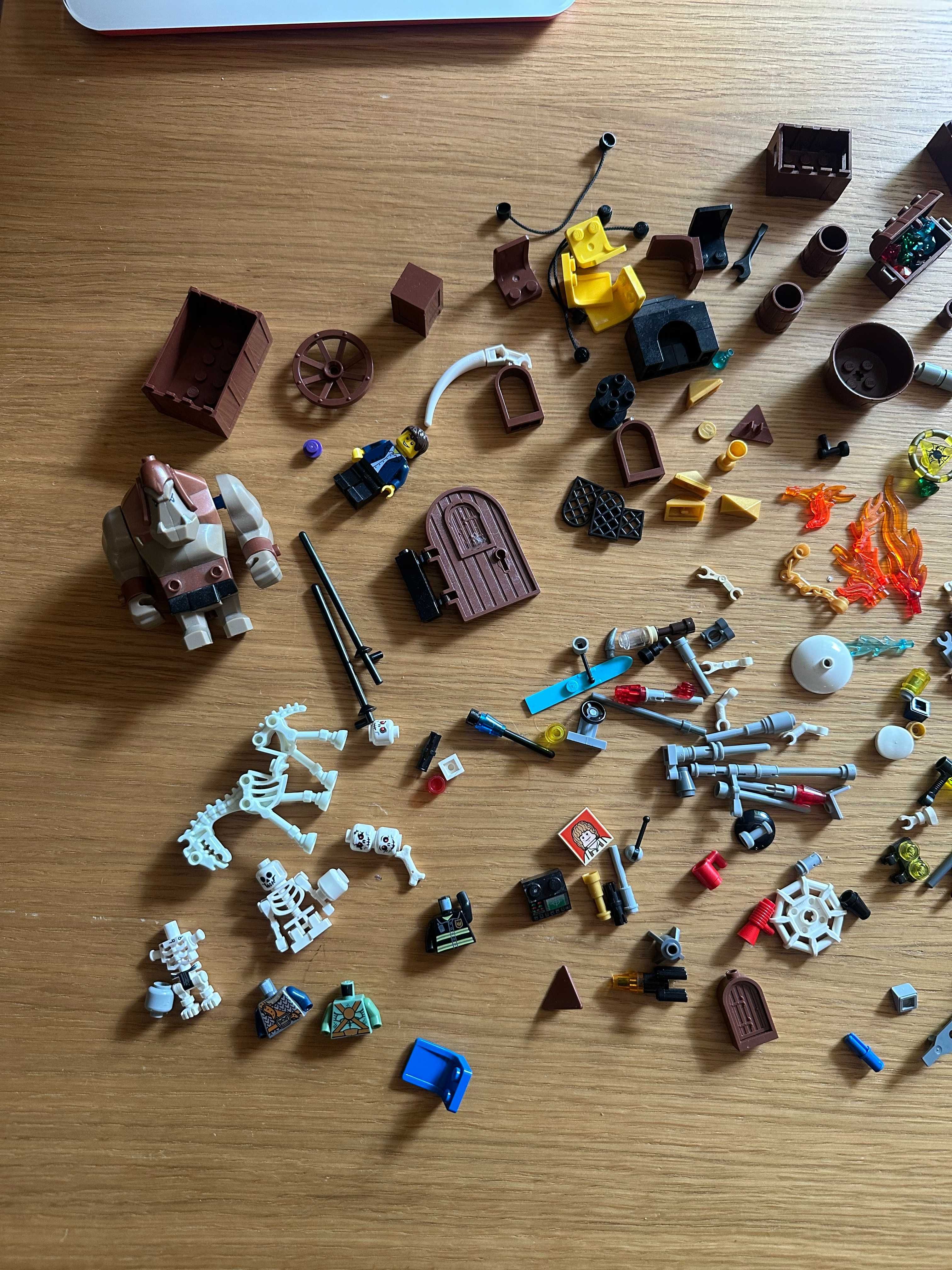 Figurtki Star Wars + Akcesoria