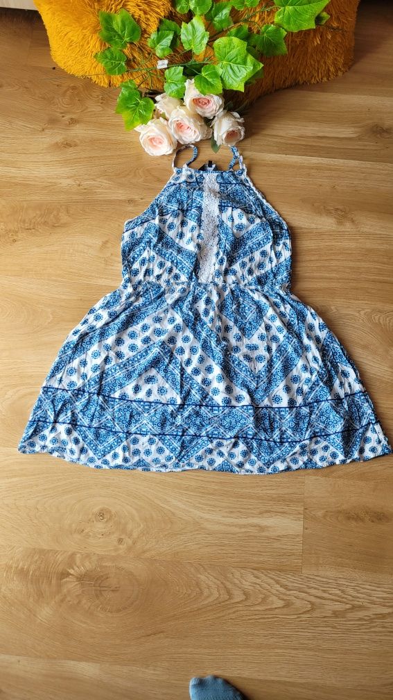 Sukienka letnia na ramiączka boho New Look biała niebieska krótka mini