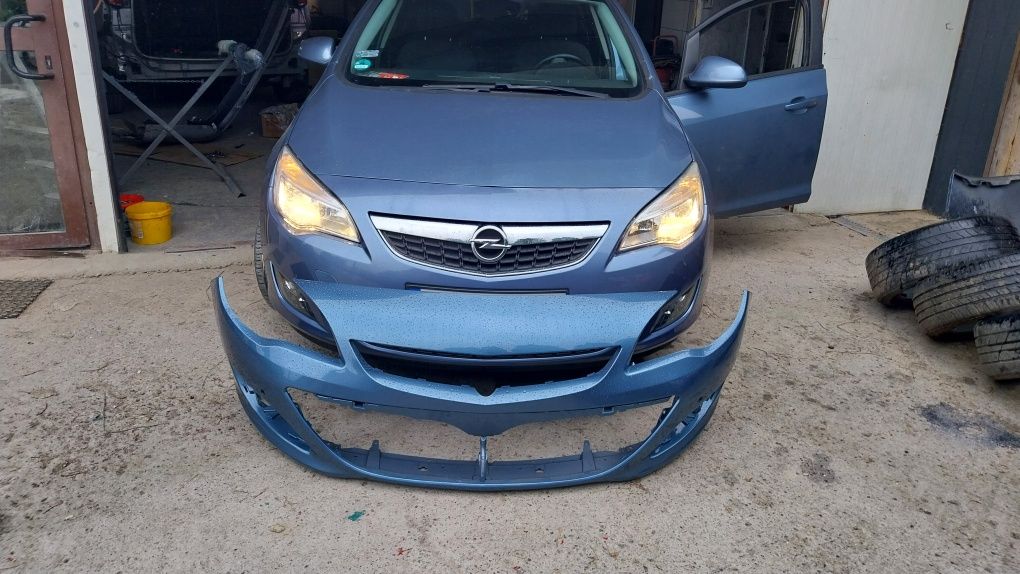 Zderzak przedni opel astra j 2012 do 2015